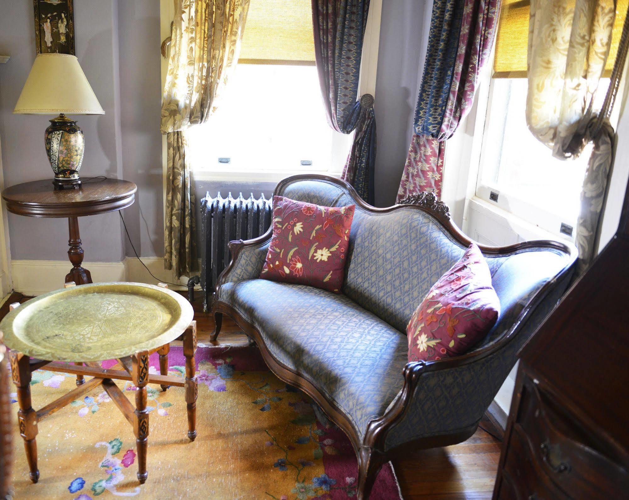 Tabard 4* Washington